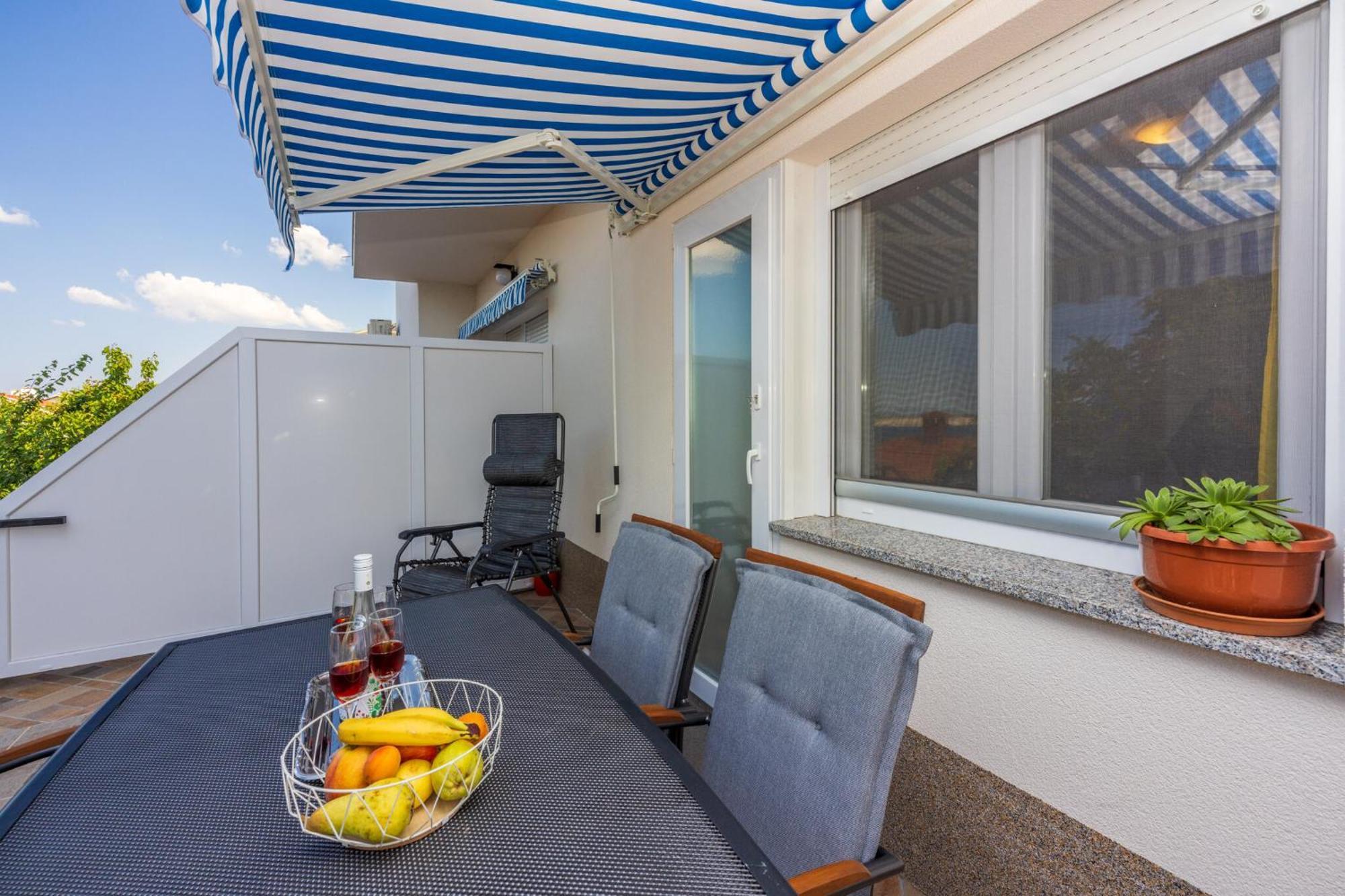 Apartmani Azur Dramalj Exterior photo